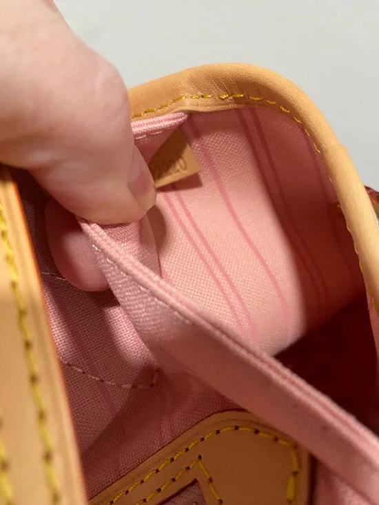 Cream Checkered Tote Bag with Tan Trim MM - Picture 8 of 10